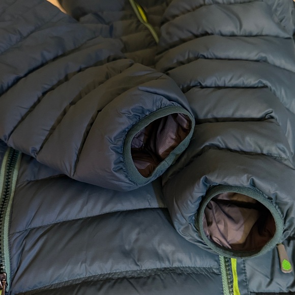 Stio Men Hometown Down Hooded Jacket
Like New! Worn once. - Picture 4 of 14